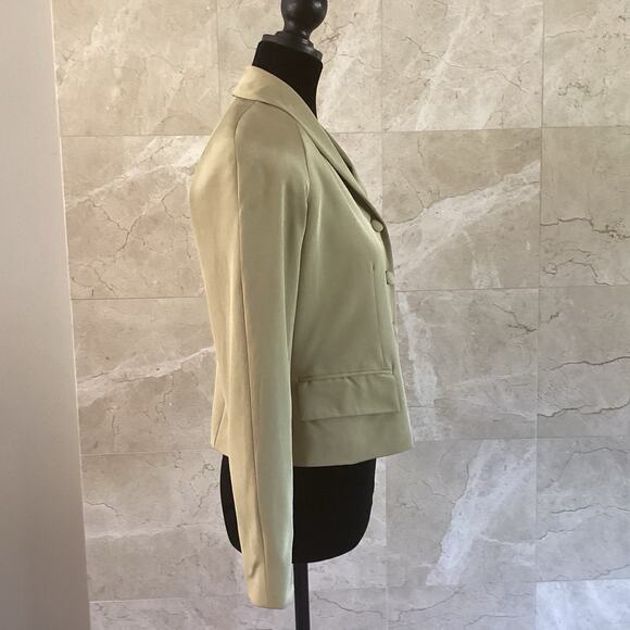 Emanuel Ungaro Women’s Vintage Silk Blazer 4P Sage, Shoulder Pad, Classic Fall - Picture 4 of 12